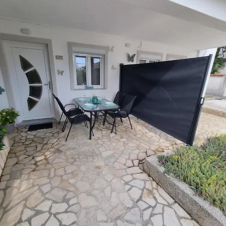 Ferienwohnung Fur 3 Personen Ca 35 Qm In Crikvenica, Kvarner Bucht Und Umgebung - B61897 *