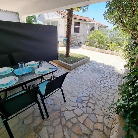 Ferienwohnung Fur 3 Personen Ca 35 Qm In Crikvenica, Kvarner Bucht Und Umgebung - B61897 Crikvenica
